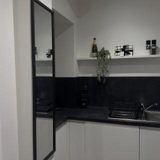 Modern & Cozy Apartment in Leith Walk - 1