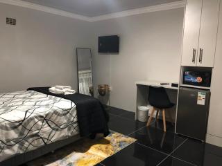 Bonnie Guest house - 4