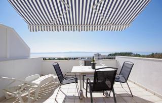 Stunning Apartment In Tucepi With Lake View - 4