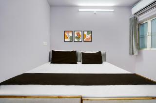 SPOT ON Stay In Banarasiya - 7