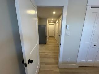 Modern Private Suite - 1