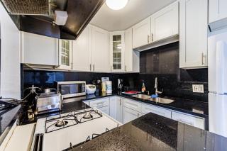 Gorgeous 1 Bedroom Apartment#7 - 7