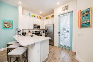 Sun Baked Cottage With Hot Tub Near Disney With Margaritaville Resort & Island H2O Access - 8089Dr - Kissimmee - 6