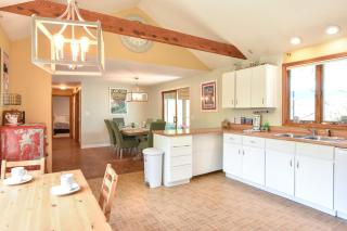 14443 - Expansive Home Abutting Rail Trail Near First Encounter and Hatch Beaches - 2