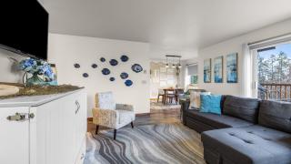 Cozy Whidbey Island Home Near Langley Waterfront Dining Tideview by Avantstay - 5