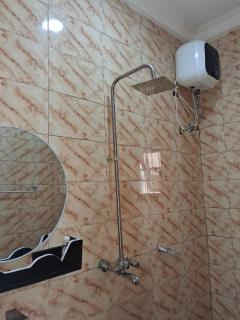 Chomzy Luxe Shortlet Apartment - 6