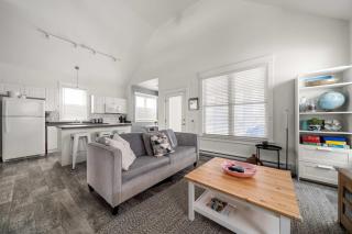 The Dogwood - 32 Hollow - 8