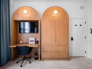 Symons Block Suite - 4