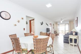 950 Apartamento em Bombinhas com 3 dormitórios. VISTA PARA O MAR - 2