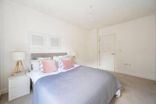 Beautiful and bright 2 bedroom flat with balcony - 4