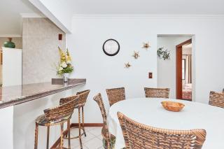 950 Apartamento em Bombinhas com 3 dormitórios. VISTA PARA O MAR - 1