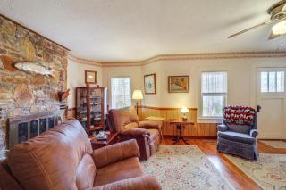 Fire Pit and Porch! Rustic Linville Falls Cottage - 6