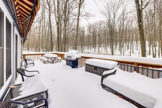 Wooded Country Home w/ Spacious Deck in Farwell! - 8