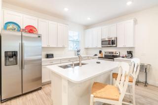 Sunburnt Cottage With Hot Tub Near Disney With Margaritaville Resort & Island H2O Access - 8041Sh - Kissimmee - 4