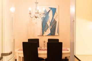 Family Escape, Nature Close, City Easy - 5