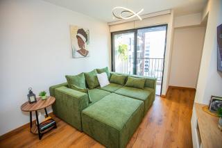 BSR Brand New Apt Near Larcomar w/ Parking & Gym - 3