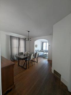 Bright 2 BDRM Near Casino, Border & UWindsor - 5