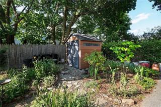 Renovated 2-Bedroom Apartment in Federal Hill with Parking, Walk to Atwells Ave - 6