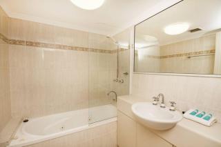 Unit 10 The Rocks - 1