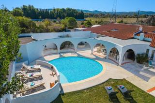 Villa Les Arches by Villa Plus - 9