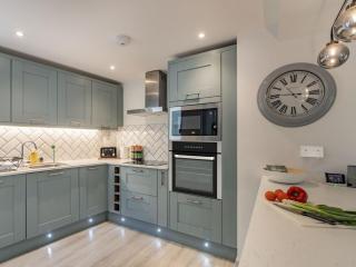 3 Bed in Brixham 88116 - 7