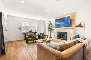 Charming LA Gem by SOFI, Games & Close to it ALL - 3