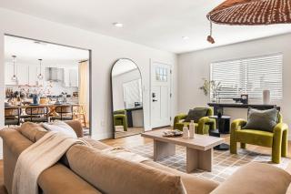 Charming LA Gem by SOFI, Games & Close to it ALL - 9