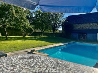 Lourdes Airport Guesthouse - 9