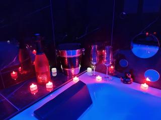 Love Room, Gîte 4 étoiles, 50 Nuances Romantiques - 7