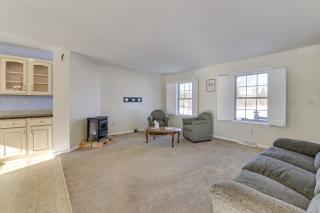 Backcountry Living Home Near Hiking in Sprakers! - 5