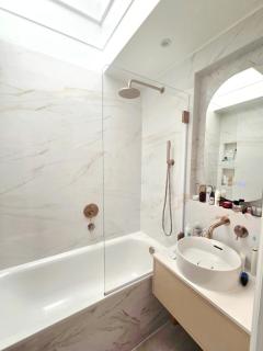 Fantastic 1-bedroom Notting Hill flat with stunning views - 8