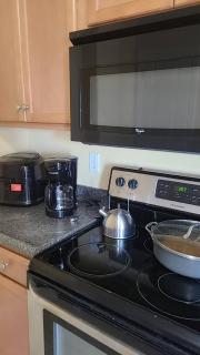 3BR Home Near Fort Knox w/ Patio • Sleeps 8 - 4