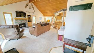 Snowshoe Inn-Pyramid Mtn 7 - 4