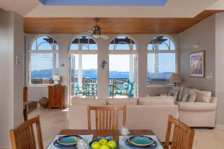 Luxury villa with breathtaking views from the infinity pool - 2