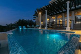 Luxury villa with breathtaking views from the infinity pool - 6