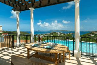 Luxury villa with breathtaking views from the infinity pool - 7