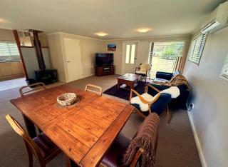 The Cottage at StrathOwen - 7