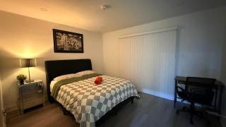 New 2BR 2BA Bungalow in Scarborough with 4 Free Onsite Parkings - 8