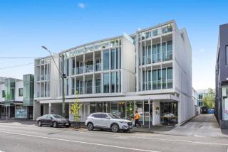 Charming 1B1B1C Near Brighton Beach - 9