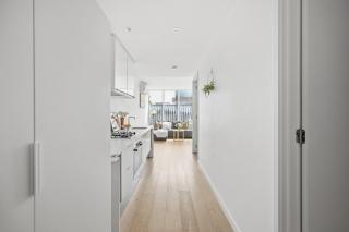 Charming 1B1B1C Near Brighton Beach - 6