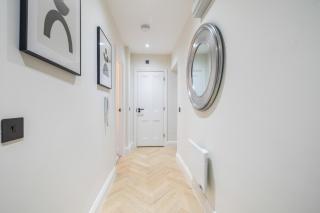 Central Jewellery Quarter 2 Bedroom Apartment with Workspace - 5