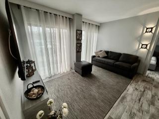 Entire condo near Universal Studios in Orlando - Free Resort Access - 5