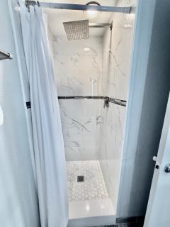 Entire condo near Universal Studios in Orlando - Free Resort Access - 1