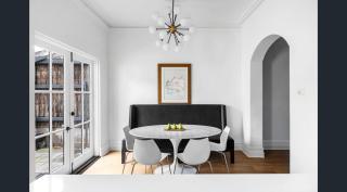 Victorian Terrace Parking King Bed Courtyard - 3