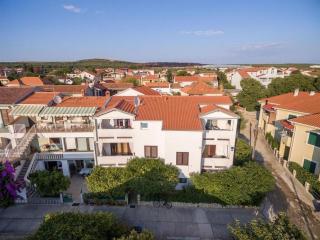Apartments by the sea Turanj, Biograd - 6177 - 9
