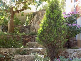 Apartments by the sea Vinisce, Trogir - 16928 - 1