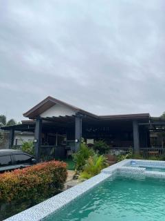 D LUXE Garden Resort - 9