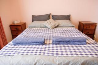 Hilltop Garden View Retreat -  - 9