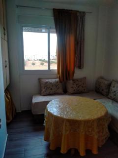 Apartment with Elevator Stadium and CHU within walking distance - 0