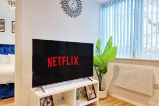 Luxuriously Cosy 1 Bed Flat at Trinity Point Gravesend, Suitable for Long Stay and Short Stay - 9